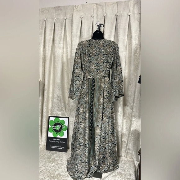 Wrap dress silk blend women’s medium - Picture 3 of 8